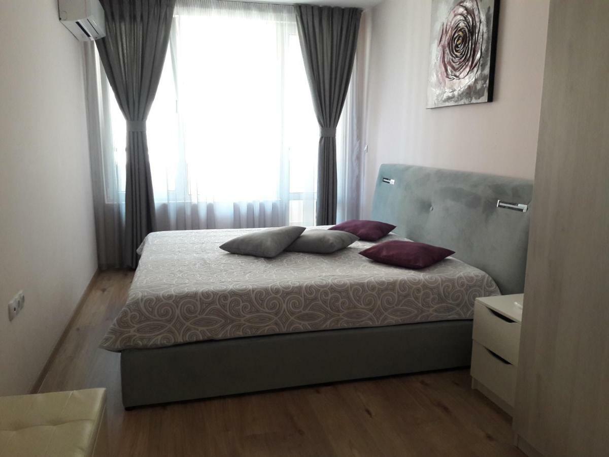 Apartment Deni Burgas ภายนอก รูปภาพ